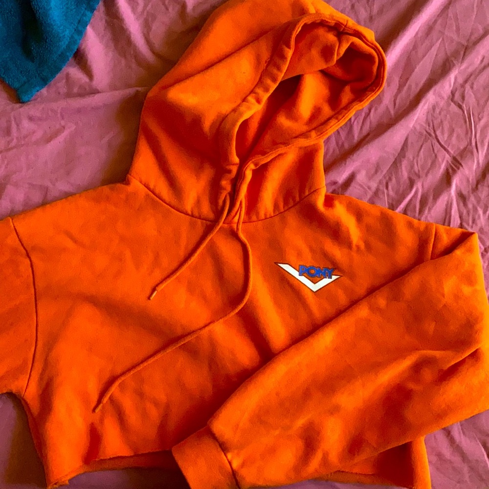 cropped hoodie